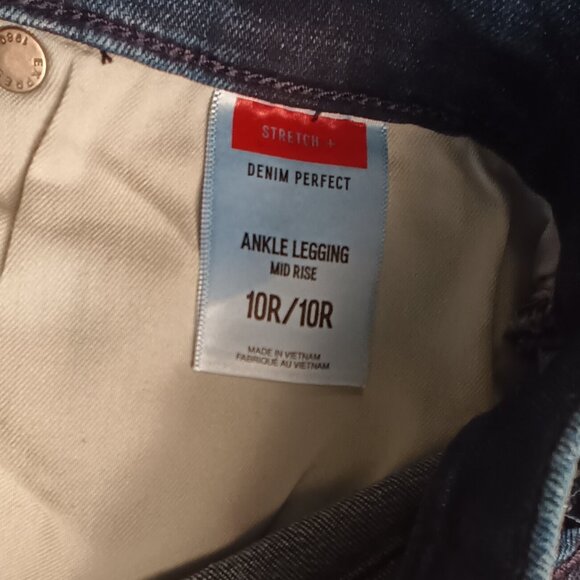 Express Jeans Size 10 Mid Rise Skinny Leg Dark Wash Chewed Edge Hem - Picture 6 of 10